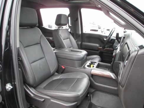 Used 2021 Chevrolet Silverado 1500 LT Trail Boss w/ LT Trail Boss Premium Package image 21