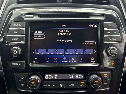 Used 2019 Nissan Maxima Platinum w/ Reserve Package image 23