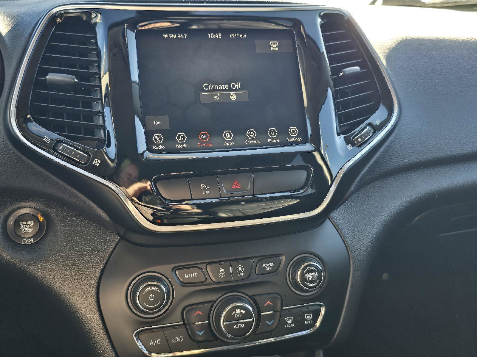 Used 2019 Jeep Cherokee Limited AWD/4WD image 21