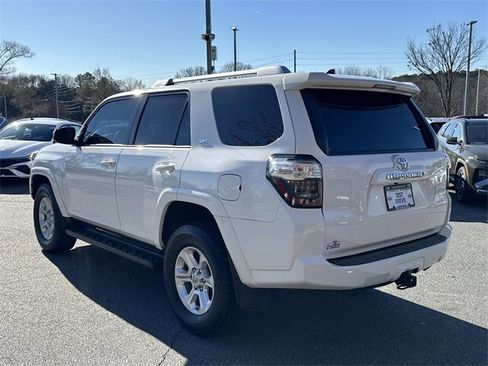 Used 2016 Toyota 4Runner SR5 image 5