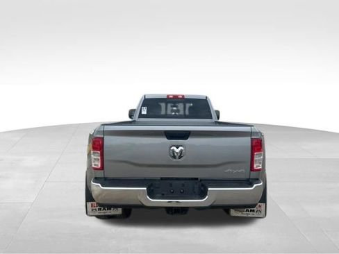 Used 2024 RAM 3500 Tradesman w/ Chrome Appearance Group AWD/4WD image 4
