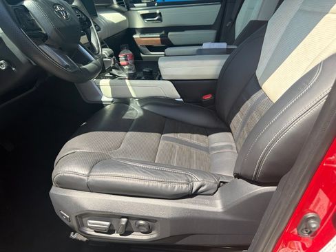 Used 2023 Toyota Sequoia Capstone AWD/4WD image 15