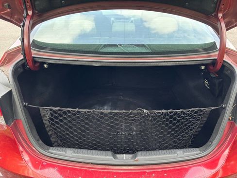 Used 2015 Hyundai Elantra SE w/ Option Group 02 image 28