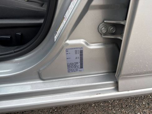 Used 2025 Nissan Altima 2.5 SV FWD image 29