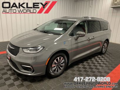 Used 2021 Chrysler Pacifica Touring-L