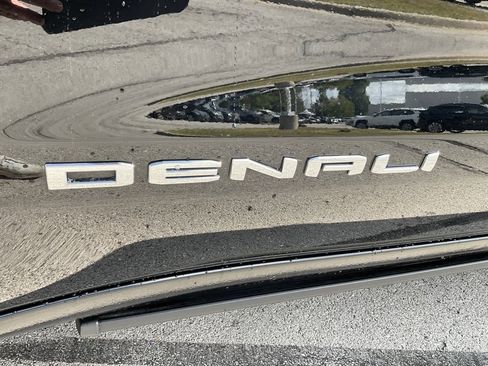 Used 2020 GMC Sierra 1500 Denali w/ Technology Package image 23