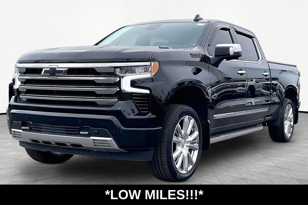 Used 2023 Chevrolet Silverado 1500 High Country w/ High Country Premium Package AWD/4WD image 1