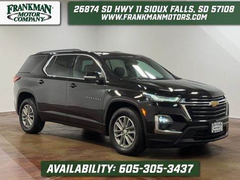 Used 2023 Chevrolet Traverse LT AWD/4WD image 1