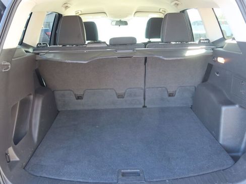 Used 2017 Ford Escape SE image 9