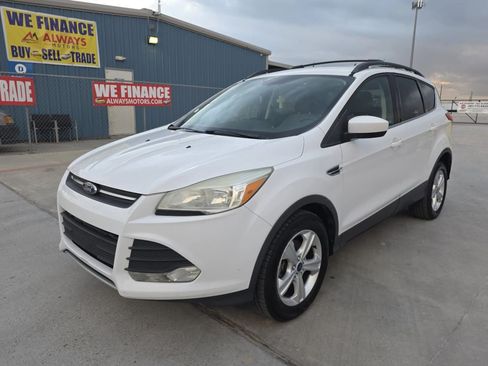 Used 2016 Ford Escape SE w/ Equipment Group 201A FWD image 29