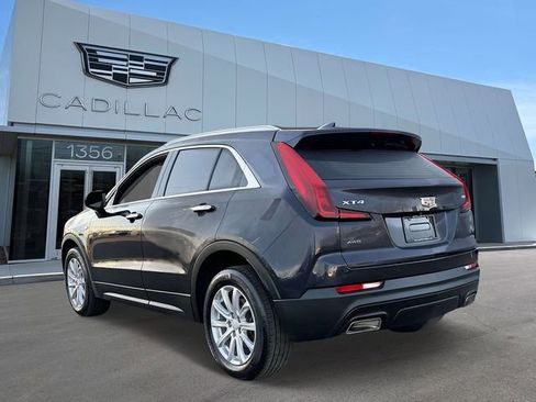 Certified 2023 Cadillac XT4 Luxury w/ Cold Weather Package image 5