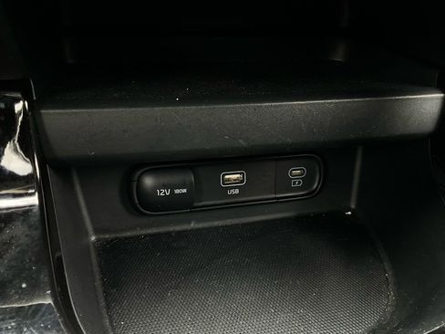 Used 2025 Kia Seltos S image 24