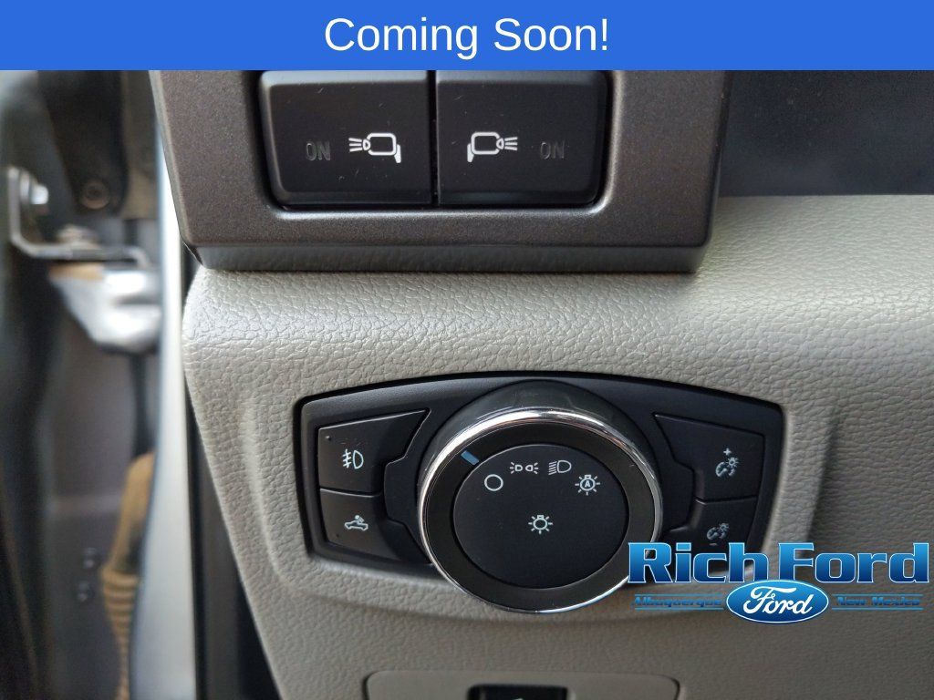 Used 2021 Ford F250 XLT w/ XLT Premium Package AWD/4WD image 13