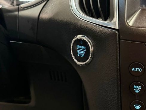 Used 2020 Ford Edge Titanium image 26