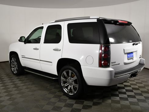 Used 2012 GMC Yukon Denali AWD/4WD image 8