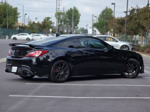 Used 2013 Hyundai Genesis 2.0T RWD image 4