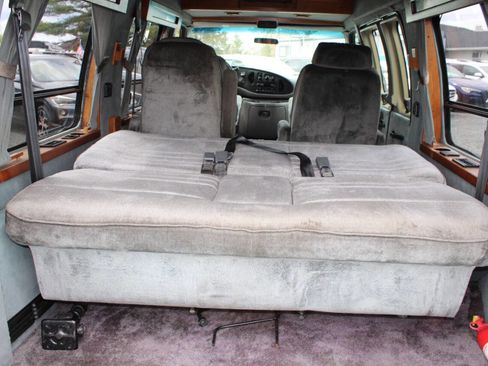 Used 1997 Ford E-150 and Econoline 150 RWD image 25