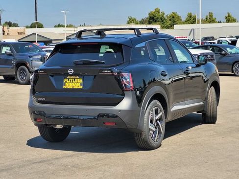 New 2026 Nissan Kicks SV w/ Cold Weather Package FWD image 5