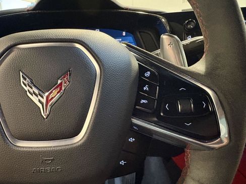 Used 2022 Chevrolet Corvette Stingray Preferred Conv w/ Z51 Performance Package RWD image 16
