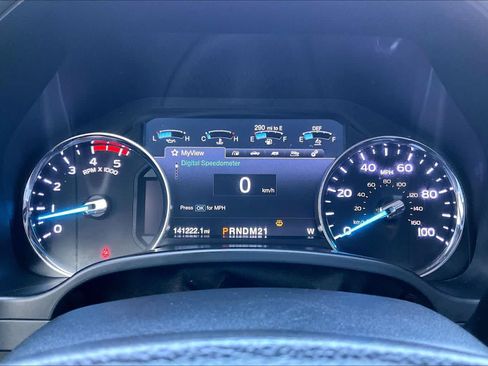 Used 2019 Ford F350 Lariat w/ Lariat Ultimate Package AWD/4WD image 26