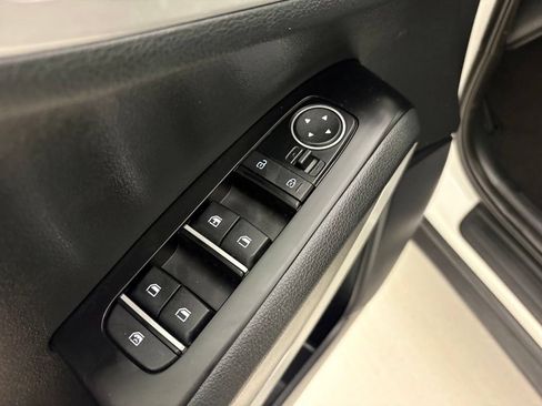 Used 2025 Kia Soul LX FWD image 20