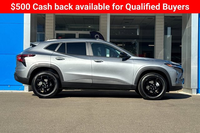 New 2026 Chevrolet Trax LT w/ Driver Confidence Package FWD image 5
