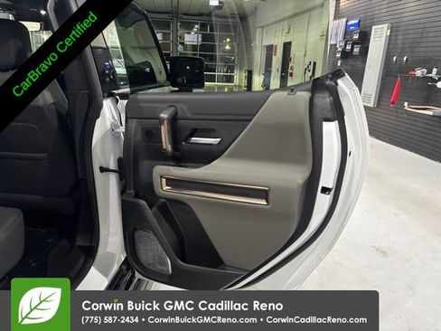 Certified 2025 GMC Hummer EV 3X w/ Extreme Off-Road Package AWD/4WD image 36