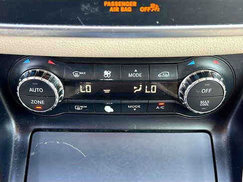 Used 2017 Mercedes-Benz GLA 250 w/ Premium Package image 15