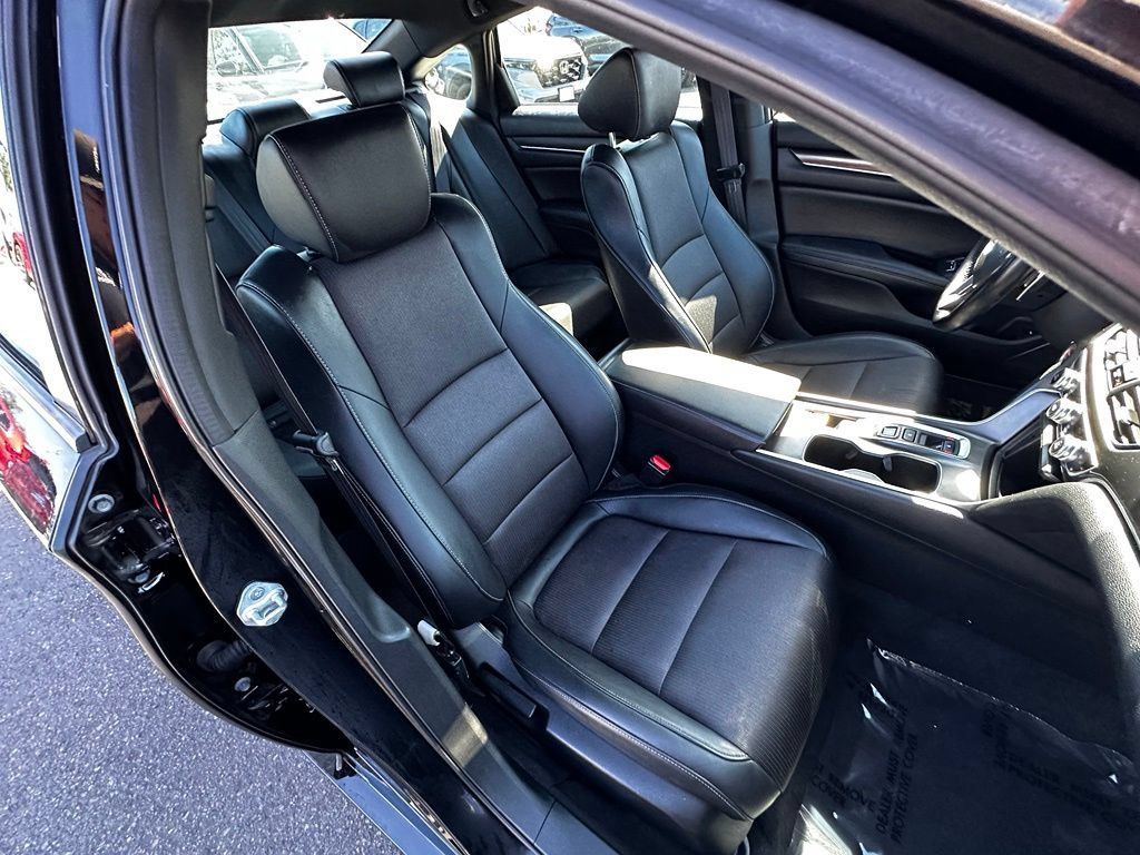 Used 2022 Honda Accord Sport image 13