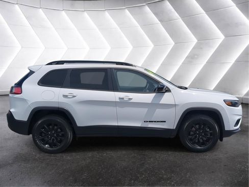 Used 2023 Jeep Cherokee Altitude Lux w/ Lux Elite Package AWD/4WD image 7