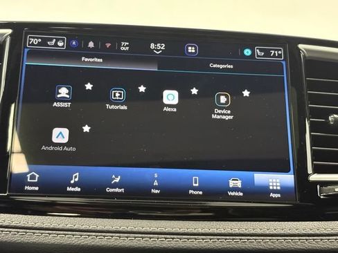 Used 2026 Chrysler Pacifica Limited FWD image 24