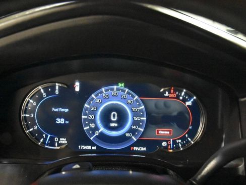 Used 2016 Cadillac Escalade Platinum AWD/4WD image 14