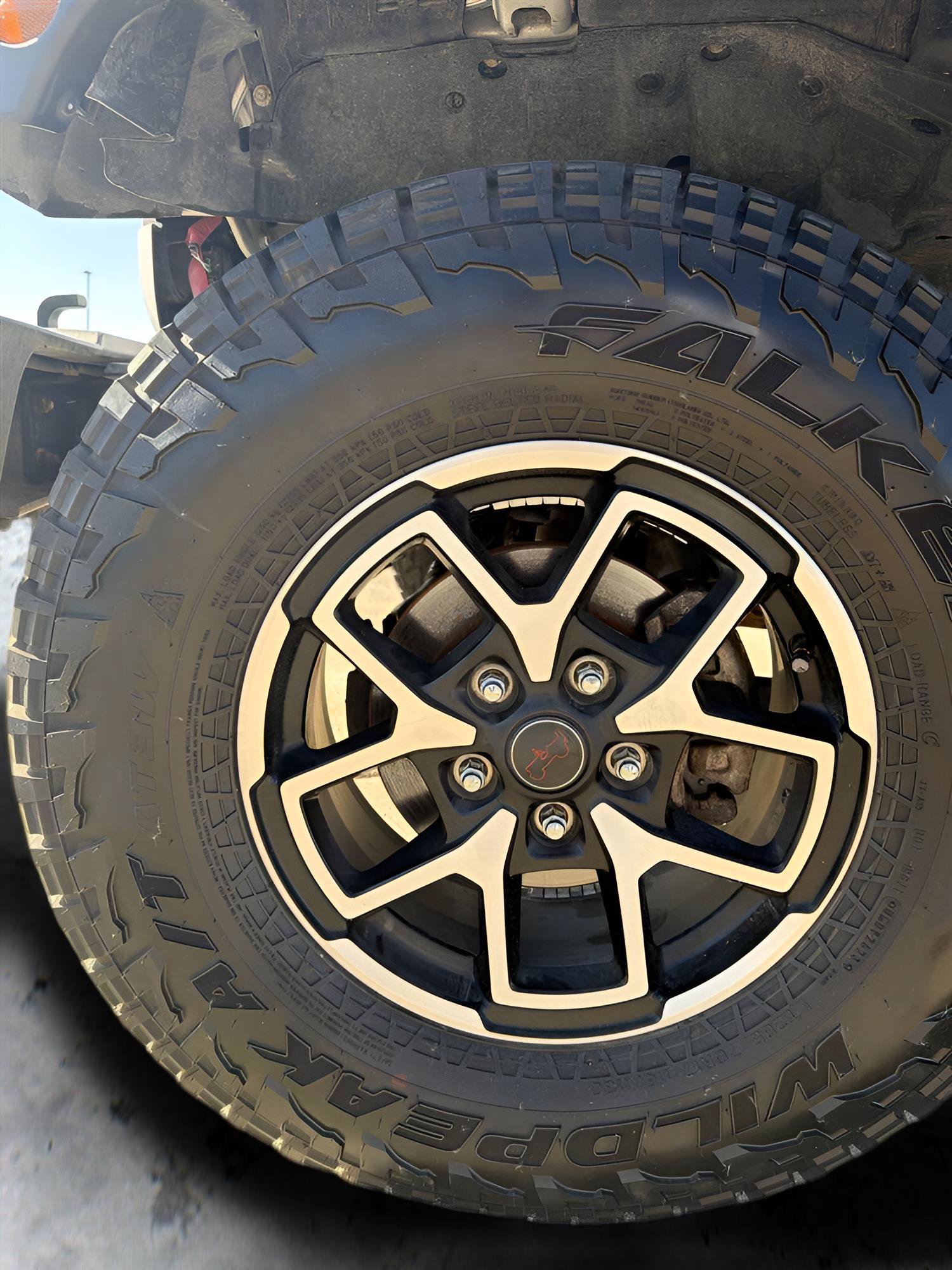 Used 2010 Jeep Wrangler Unlimited Sport AWD/4WD image 19