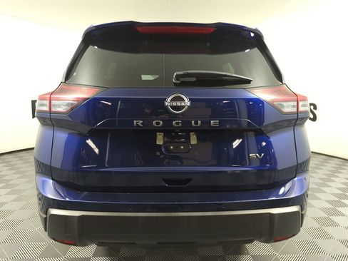 Used 2024 Nissan Rogue SV FWD image 4