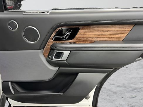 Used 2019 Land Rover Range Rover Long Wheelbase Supercharged image 38