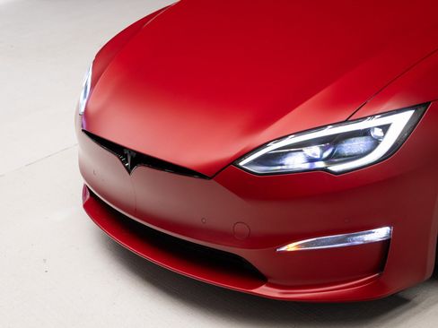 Used 2022 Tesla Model S Plaid image 30