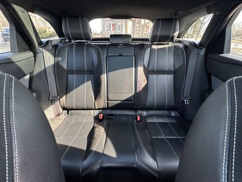 Used 2018 Land Rover Range Rover Velar R-Dynamic SE image 30