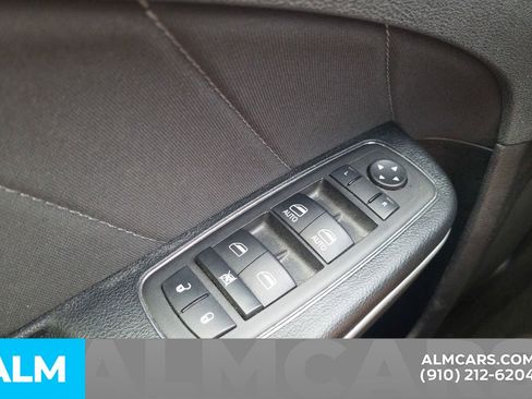 Used 2023 Dodge Charger SXT image 31