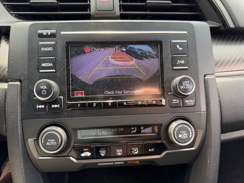 Used 2018 Honda Civic Sport image 29
