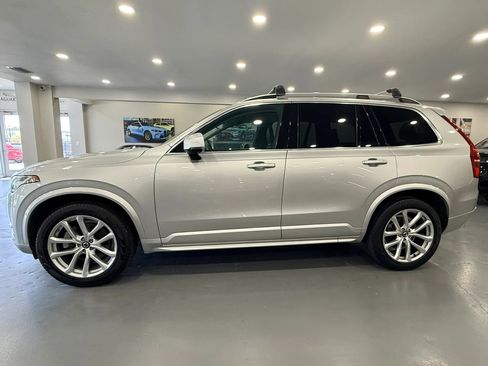 Used 2019 Volvo XC90 T5 Momentum FWD image 3