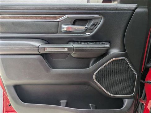 Used 2019 RAM 1500 Laramie RWD image 10