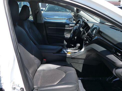 Used 2023 Toyota Camry XLE w/ Protection Package (Q2) (TMS) FWD image 28