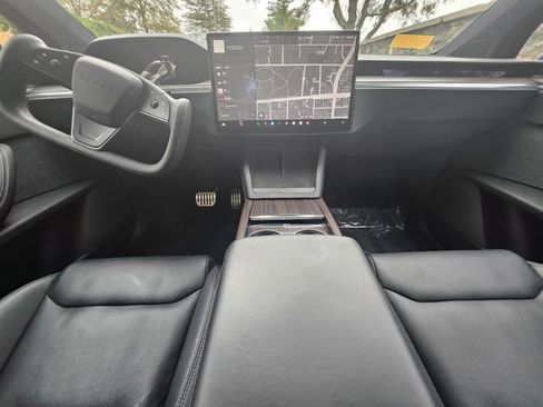 Used 2022 Tesla Model X image 38