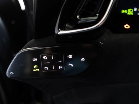 Certified 2021 Ferrari Roma image 18