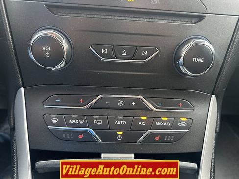 Used 2017 Ford Edge SEL w/ Utility Package FWD image 22