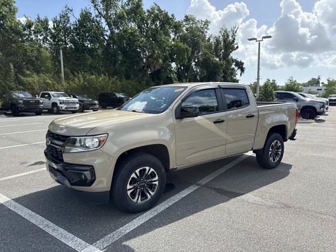 Used 2021 Chevrolet Colorado Z71 w/ Safety Package RWD image 7