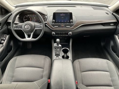 Used 2023 Nissan Altima 2.5 SV image 16