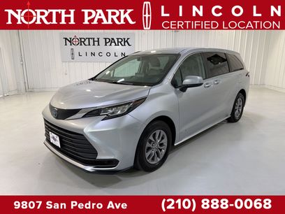 Used 2021 Toyota Sienna LE