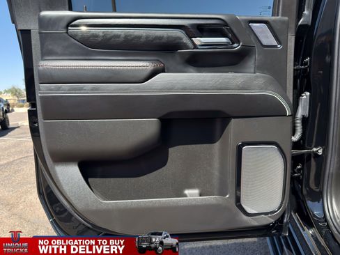 Used 2025 GMC Sierra 2500 AT4X AWD/4WD image 21