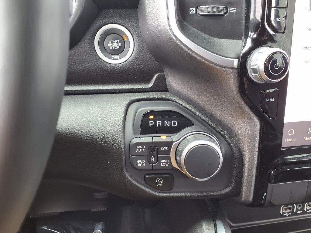 Used 2025 RAM 1500 Big Horn AWD/4WD image 9